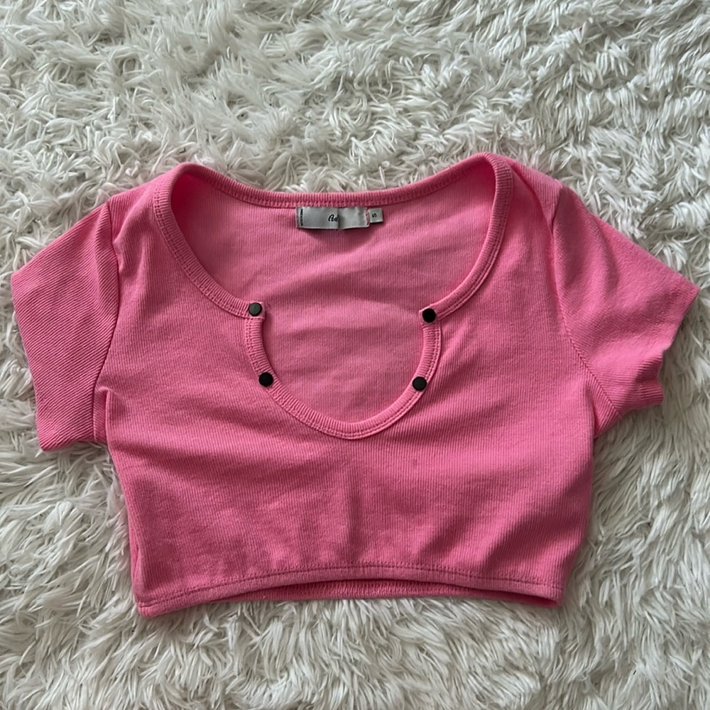 Adika shirt size small